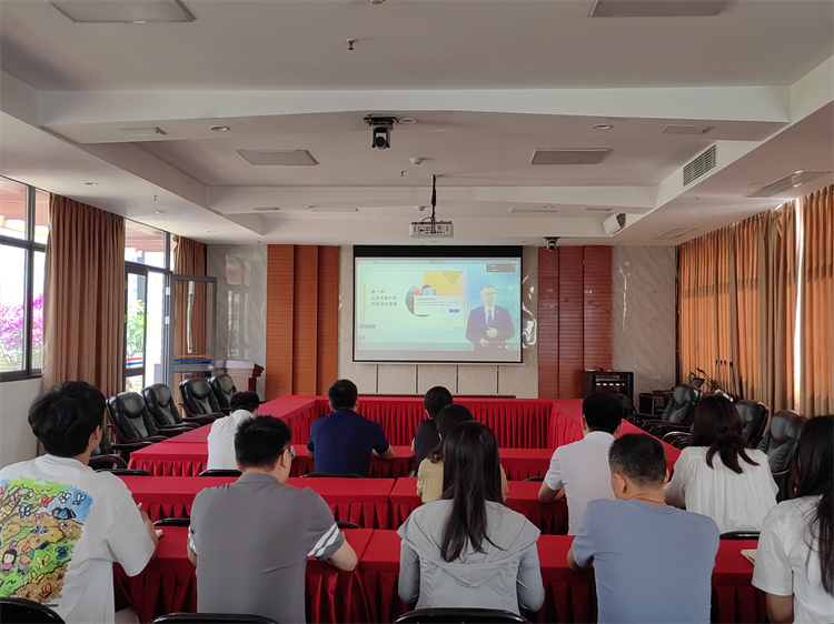 集团公司组织开展第3期棉麻大讲堂 ——大客户销售全程沟通技巧（第一期）